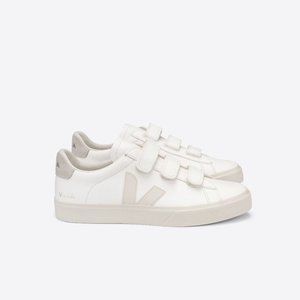 Veja Recife Chromefree White Pierre Natural